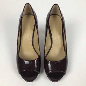 Tahari Peep Toe Patent Leather Heels 👠